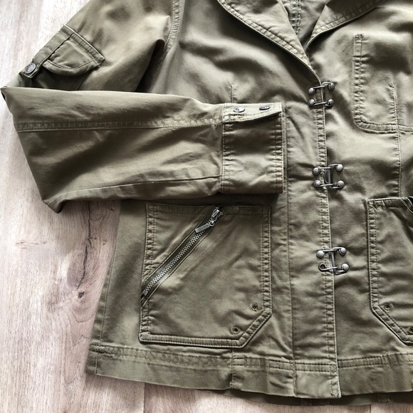Columbia, XCO Utility Jacket, Blazer, Army Green Colour, Size XS, Good Condition - Picture 10 of 15